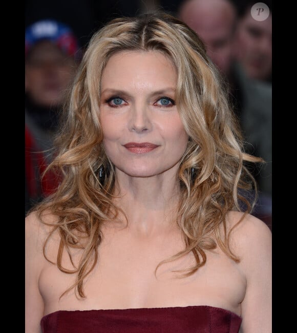 Michelle Pfeiffer, portant une robe Lanvin, lors de l'avant-première à Londres du film Dark Shadows le 9 mai 2012