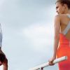 Vogue et Annie Leibovitz sortent leur carte maîtresse : le mannequin Karlie Kloss, qui pose avec grâce aux côtés des athlètes olympiques.