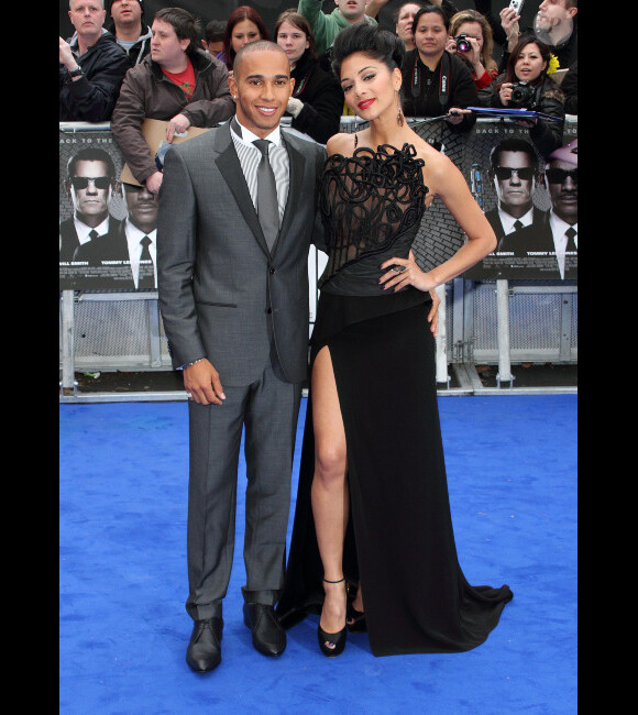 Lewis Hamilton et Nicole Scherzinger amoureux à l'avant-première du film Men in Black III, à Londres le 16 mai 2012.