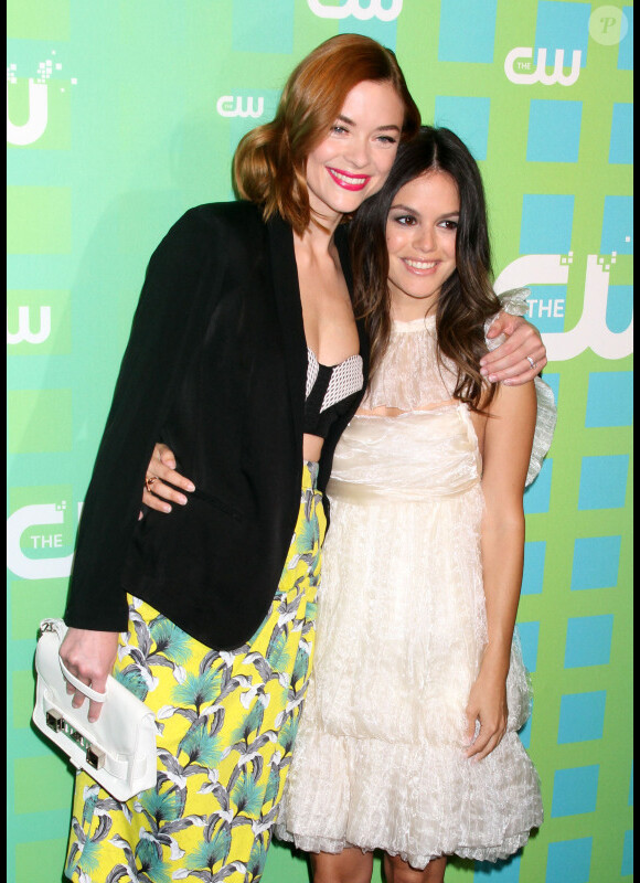 Rachel Bilson et Jaime King à la conférence de presse de la chaîne CW, à New York, le jeudi 17 mai 2012.