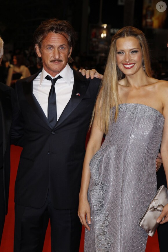 Sean Penn et Petra Nemcova au palais des festivals de Cannes le 18 mai 2012