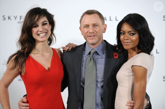 Bérénice Marlohe, Daniel Craig et Naomie Harris pendant la promotion de Skyfall, le nouveau James Bond
