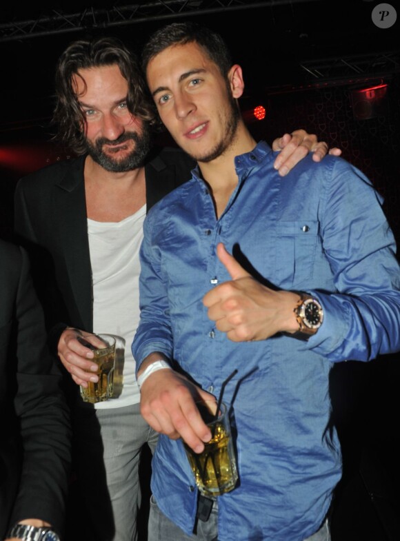 Frédéric Beigbeder et Eden Hazard lors du concert de Rick Ross au Gotha Club à Cannes le 21 mai 2012