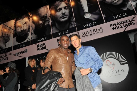 Rio Mavuba et Eden Hazard lors du concert de Rick Ross au Gotha Club à Cannes le 21 mai 2012
