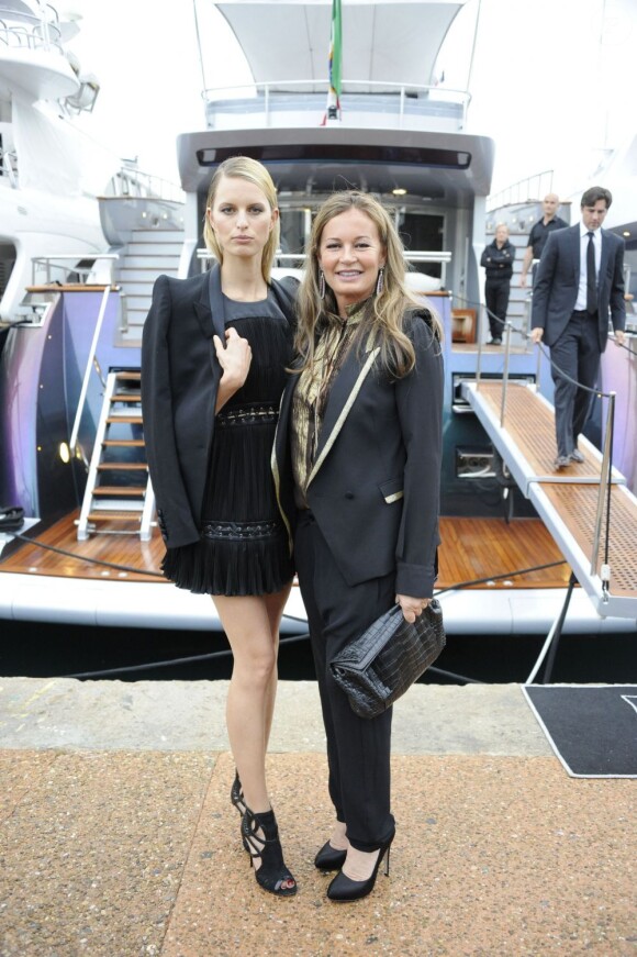 Karolina Kurkova et Eva Cavalli à Cannes, le 21 mai 2012.