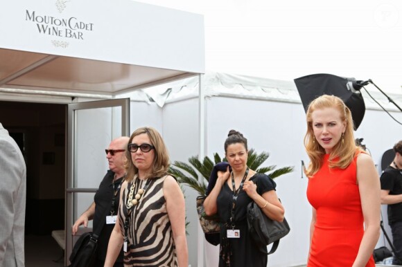 Nicole Kidman au Mouton Cadet Wine Bar à Cannes durant le Festival 2012