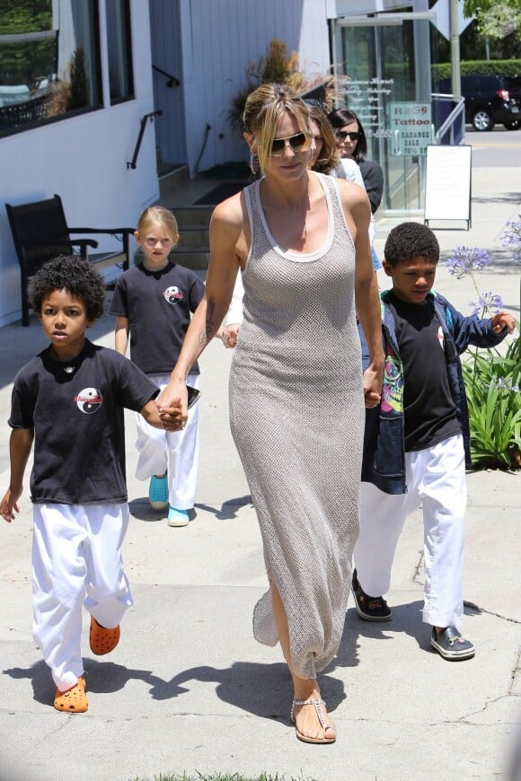 Heidi Klum et ses fils Johan et Henry. Los Angeles, le 26 mai 2012.