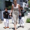 Heidi Klum vient chercher ses enfants à leur cours de Karate. Los Angeles, le 26 mai 2012.