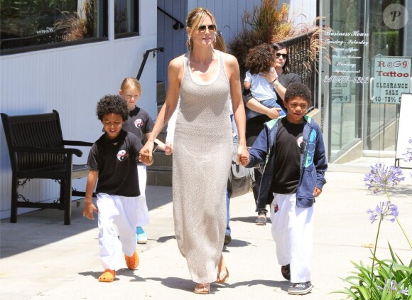 Après le Festival de Cannes, Heidi Klum retrouve ses enfants. Los Angeles, le 26 mai 2012.