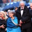 L'équipe d'Amour de Michael Haneke avec Emmanuelle Riva et Jean-Louis Trintignant, qui a reçu la palme d'or lors de la montée des marches de la cérémonie de clôture du Festival de Cannes. Le 27 mai 2012.