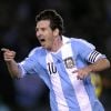 Lionel Messi a implicitement confirmé les rumeurs de paternité le 2 juin 2012 à Buenos Aires en simulant une grossesse avec le ballon après son but