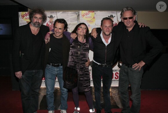 L'équipe du film réunie à l'avant-première parisienne du film Le Grand Soir, le 5 juin 2012.