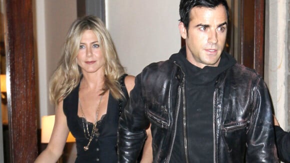 Jennifer Aniston et Justin Theroux tournent leur love story en dérision