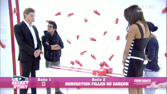 Ginie et Emilie vs Sergueï et David dans la salle de la confiance dans le troisième prime de Secret Story 6, vendredi 8 juin 2012 sur TF1