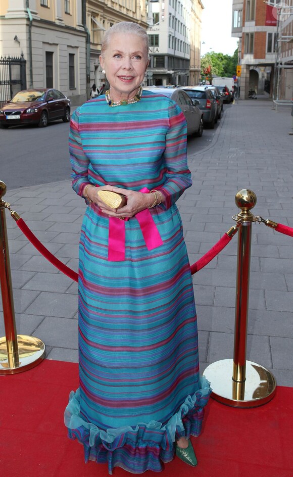 La duchesse d'Orléans. Le prince Carl Philip de Suède et la comtesse Marianne de Wisborg étaient bien entourés pour la remise des prix d'art Marianne and Sigvard Bernadotte Art Awards, le 7 juin 2012 au Grand Hôtel de Stockholm.