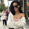 Rihanna, surprise dans un look très osé arpentant les rues de SoHo. New York, le 11 juin 2012.