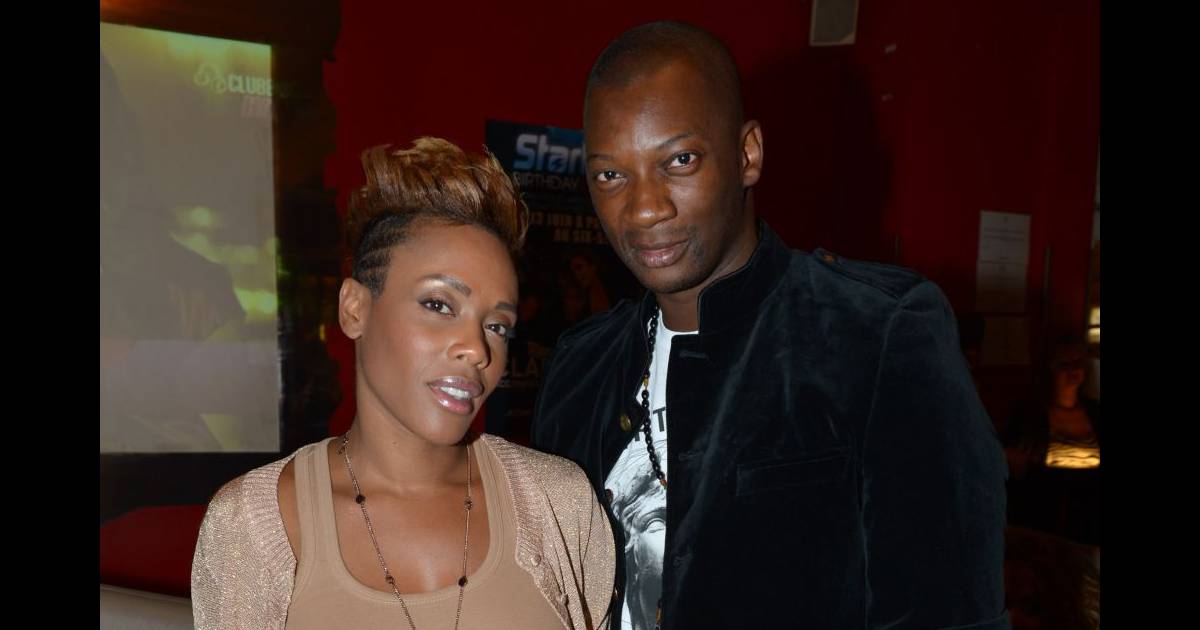 Lynnsha Et Singuila Lors Du Show De Clara Morgane Au Six Seven Paris