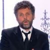 Stéphane Guillon, sur le plateau de Salut les Terriens.