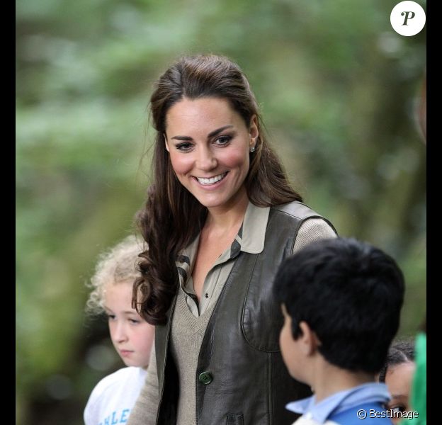 Kate Middleton sublime : Balade en forêt royale aux côtés d'enfants