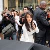 Kim Kardashian et son chéri Kanye West vont faire du shopping chez Colette, à Paris le 19 juin 2012