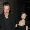 Dita Von Teese et Theo Hutchcraft à la sortie de The Arts Club à Londres, le 19 juin 2012.