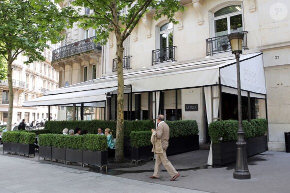 Kanye West et Kim Kardashian vont déjeuner à La Villa à Paris le 21 juin 2012