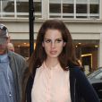 Lana Del Rey devant les studios de Radio 1, à Londres, le 21 juin 2012.