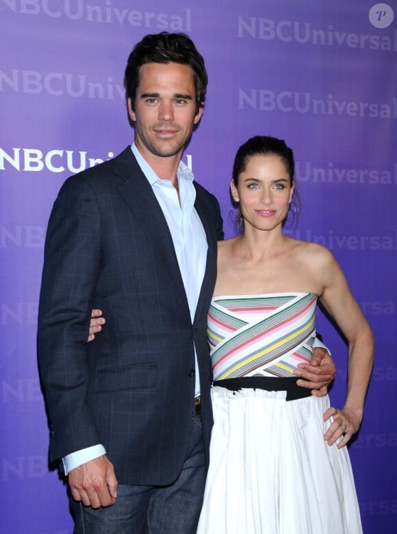 David Walton et Amanda Peet, acteurs de la série Bent désormais annulée, à Los Angeles, le 6 janvier 2012.