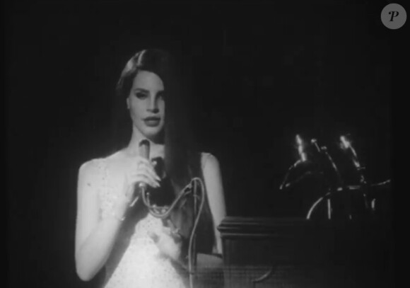 Image extraite du clip National Anthem de Lana Del Rey, juin 2012.
