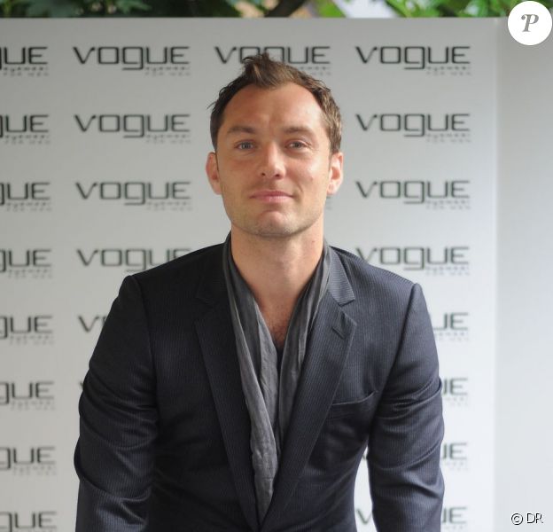Jude Law, ambassadeur Vogue Eyewear for men lors de la soirée organisée par la marque, à Paris, le 27 juin 2012.