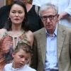 Woody Allen et sa femme Soon-Yi au mariage d'Alec Baldwin et Hilaria Thomas, le 30 juin 2012 à New York.