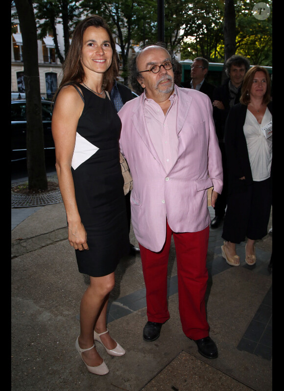 La ministre de la Culture, Aurélie Filippetti, et Jean-Michel Ribes au théâtre du Rond-Point, à Paris, le 30 juin 2012.