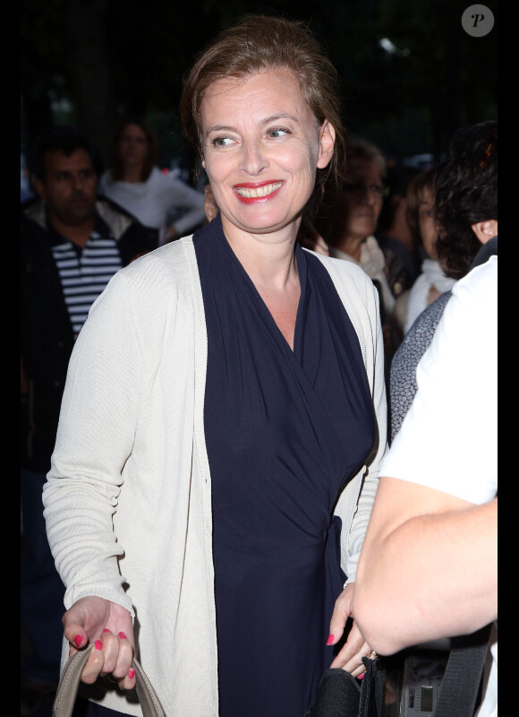 Valérie Trierweiler au théâtre du Rond-Point où Jean-Michel Ribes célébrait ses dix ans, à Paris, le 30 juin 2012.