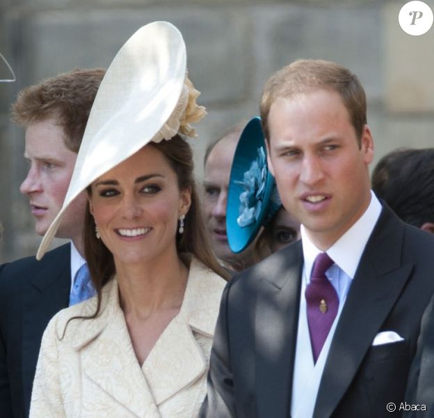 Kate Middleton et le prince William le 30 juillet 2011 lors du mariage de Zara Phillips et Mike Tindall à Edimbourg