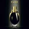 Première photo officielle de l'eau de parfum Fame que Lady Gaga sortira cet automne 2012.