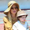 Rachel Zoe et son fils Skyler s'amusent après avoir déjeuné au Malibu Country Mart. Malibu, le 11 juillet 2012.