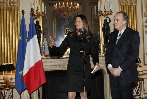 Passation de pouvoir entre Frédéric Mitterand et Aurélie Filippetti au ministère de la Culture et de la Communication, à Paris, le 17 mai 2012.