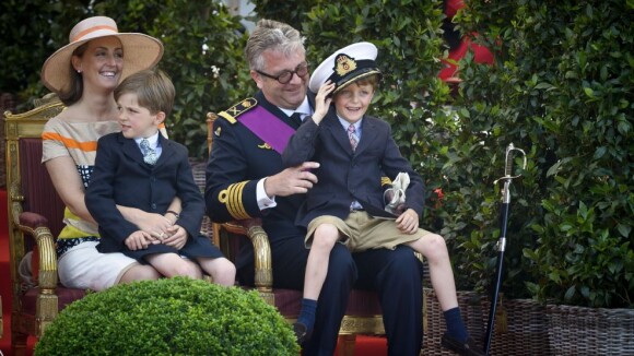 Fête nationale belge : Le roi Albert se décoince, Nicolas et Aymeric dissipés