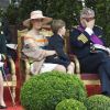 Les princes Nicolas et Aymeric, 6 ans, fils du prince Laurent et de la princesse Claire, se sont montrés particulièrement dissipés durant la parade militaire...
La famille royale de Belgique célébrait le 21 juillet 2012 la Fête nationale.