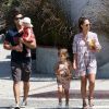 Jessica Alba a retrouvé Los Angeles et se balade en famille le dimanche 22 juillet 2012.