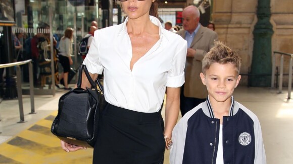 Victoria Beckham : Shopping à Paris avec son fils Romeo