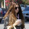 Selena Gomez sort de chez Ralph's pour prendre un repas à emporter après s'être rendu chez Velvet Hands pour une manicure et une pédicure. Los Angeles, le 24 juillet 2012.