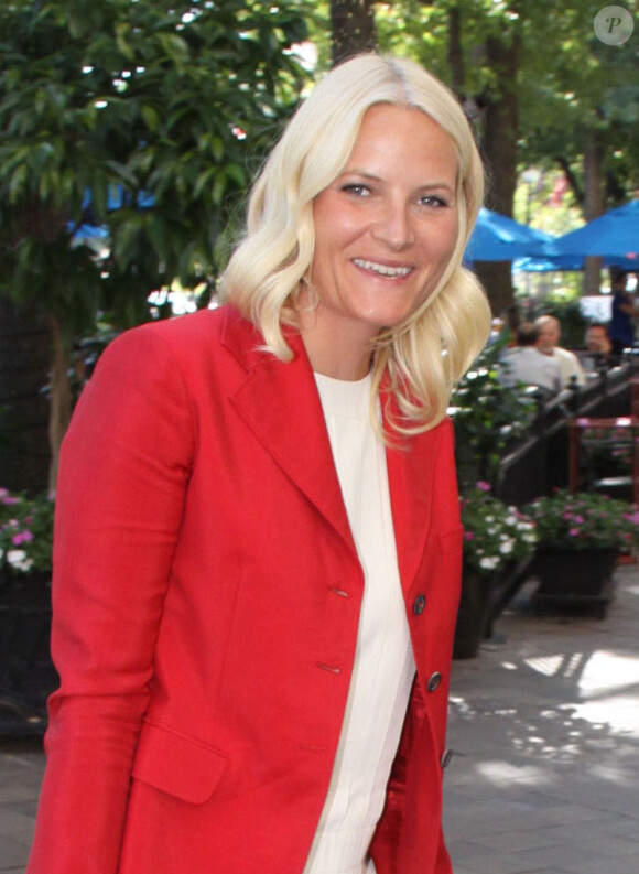 La princesse Mette-Marit de Norvège, ambassadrice de UNAIDS, à Washington le 25 juillet 2012 pour la cérémonie du Red Ribbon Award.