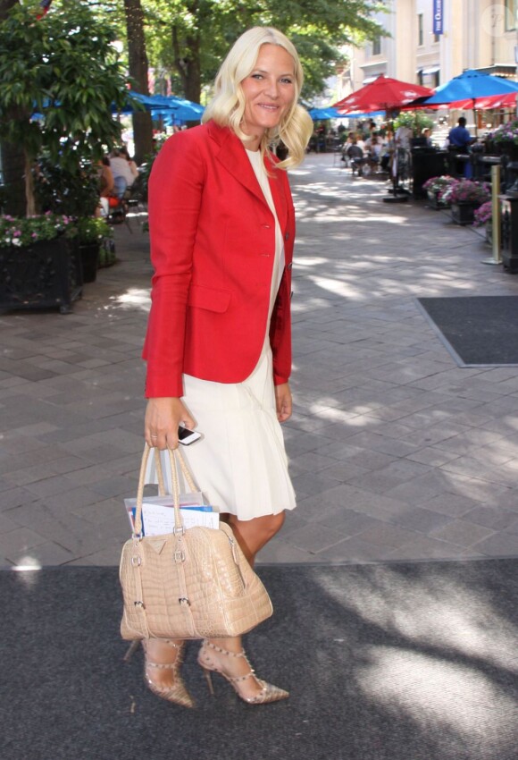 La princesse Mette-Marit de Norvège, ambassadrice de UNAIDS, à Washington le 25 juillet 2012 pour la cérémonie du Red Ribbon Award.