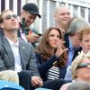 Kate Middleton et le prince William à Greenwich Park avec le prince Harry le 31 juillet 2012 pour voir Zara Phillips glaner sa première médaille olympique.