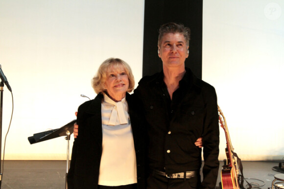 Jeanne Moreau et Etienne Daho sur scène en novembre 2010 pour Le Condamné à mort