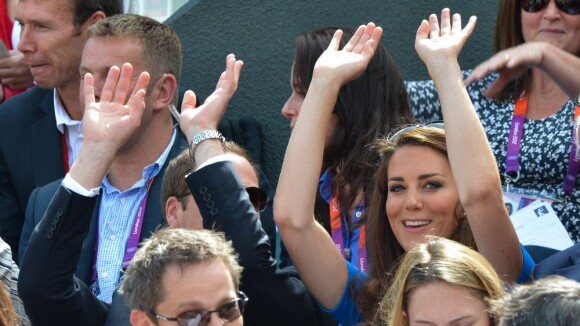 JO - Kate Middleton et William : Ola et ovation à Wimbledon pour Andy Murray