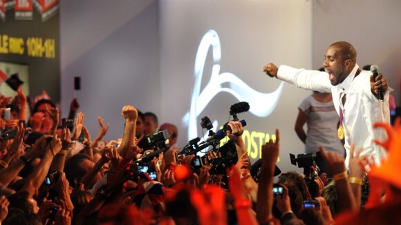 JO 2012-Teddy Riner: Roi d'une soirée de folie pour célébrer son titre olympique