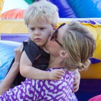 Julie Bowen de Modern Family : Une matinée en famille pour la maman épanouie