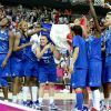 Moment historique pour le basket français, le 9 août 2012 aux JO de Londres : les Bleues de Pierre Vincent, sous la houlette de Céline Dumerc, surclassent la Russie (81-64) et se qualifient pour leur première finale olympique.